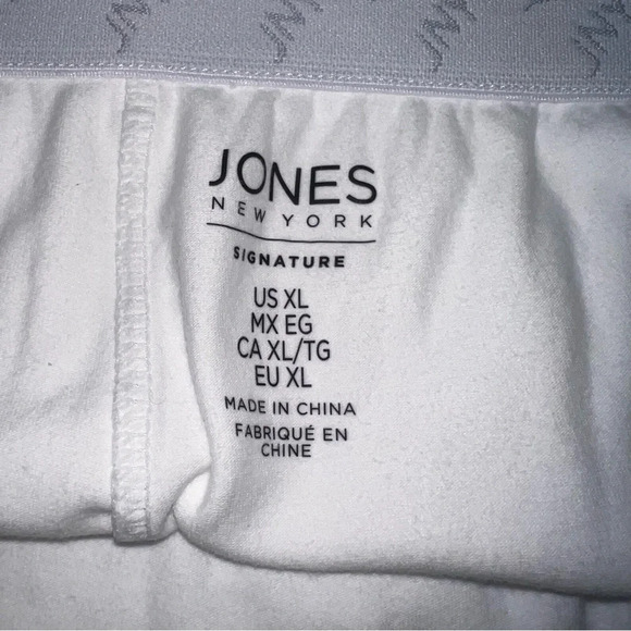 Jones New York, XL White w/black slant pockets knit comfort waistband knit skort - Picture 7 of 10